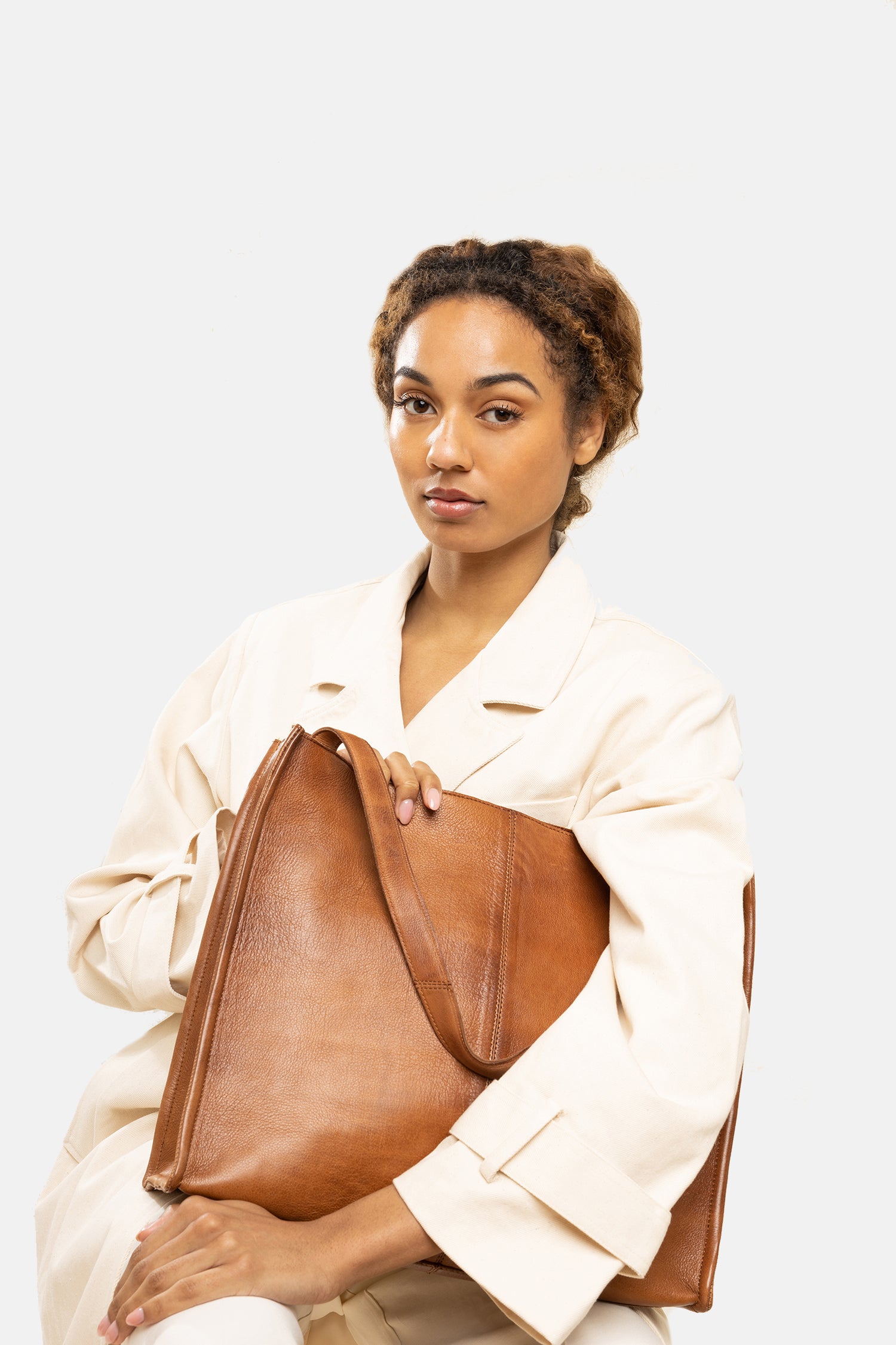 RE:DESIGNED EST 2003 Aro Urban Shoulder bag Walnut