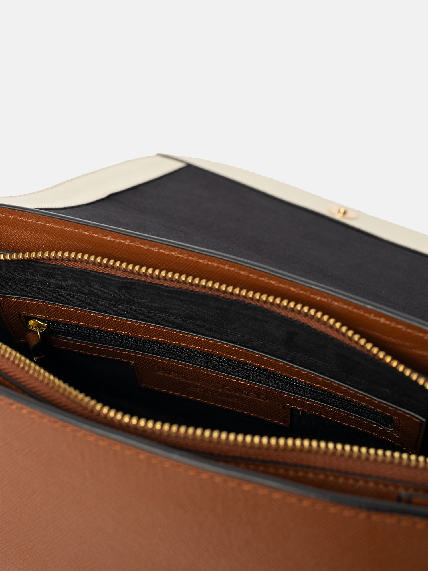 RE:DESIGNED EST 2003 Febe Shoulder bag Cognac/offwhite/Black