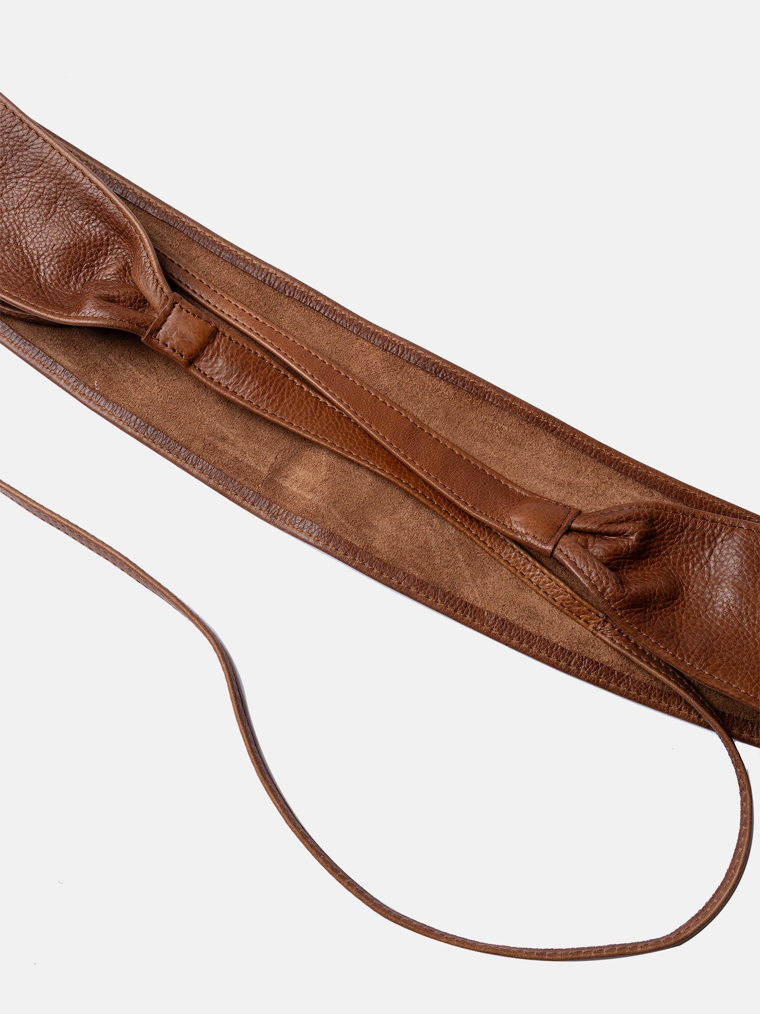 RE:DESIGNED EST 2003 Halle Belt Walnut