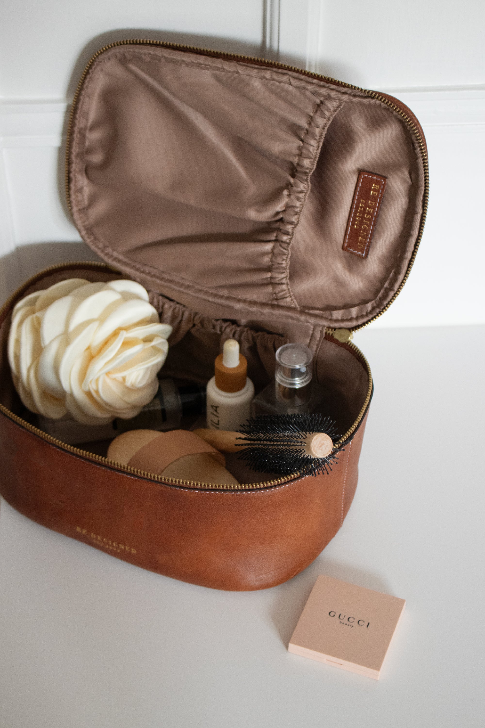 RE:DESIGNED EST 2003 Helga Big Toilet Bag Walnut