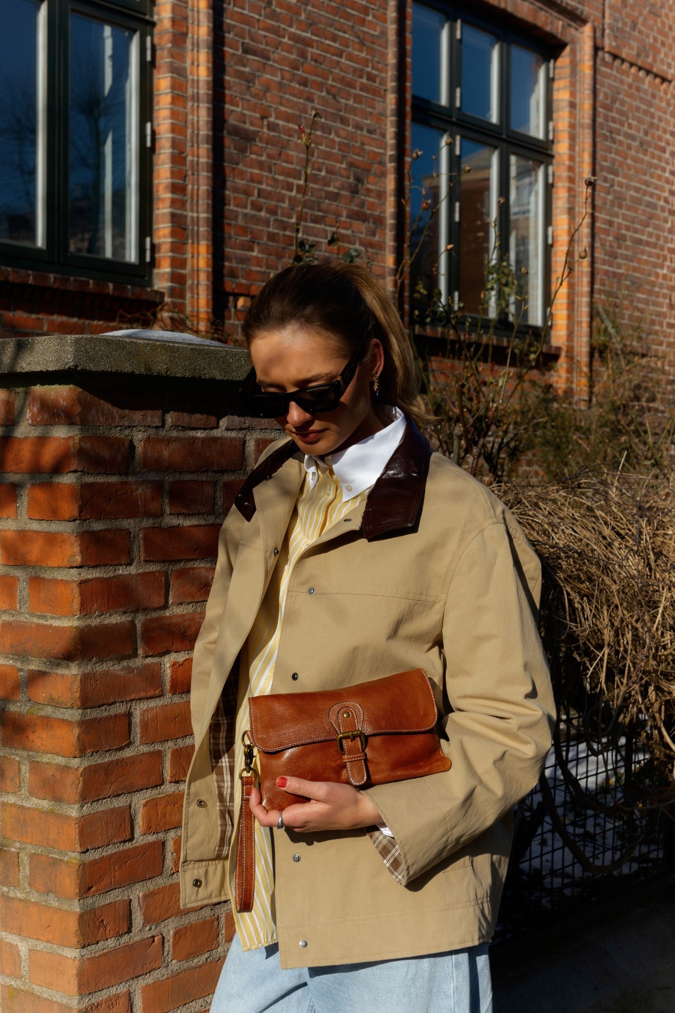 RE:DESIGNED EST 2003 Jodi Clutch Clutch Walnut