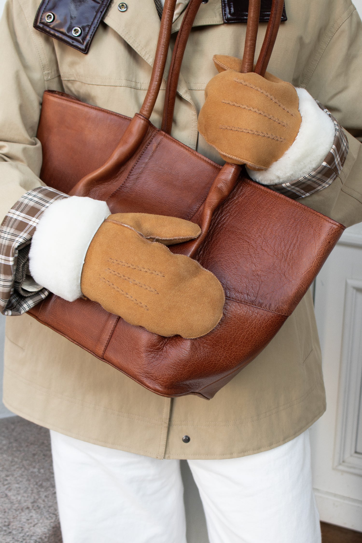 RE:DESIGNED EST 2003 Kasa Mittens Camel