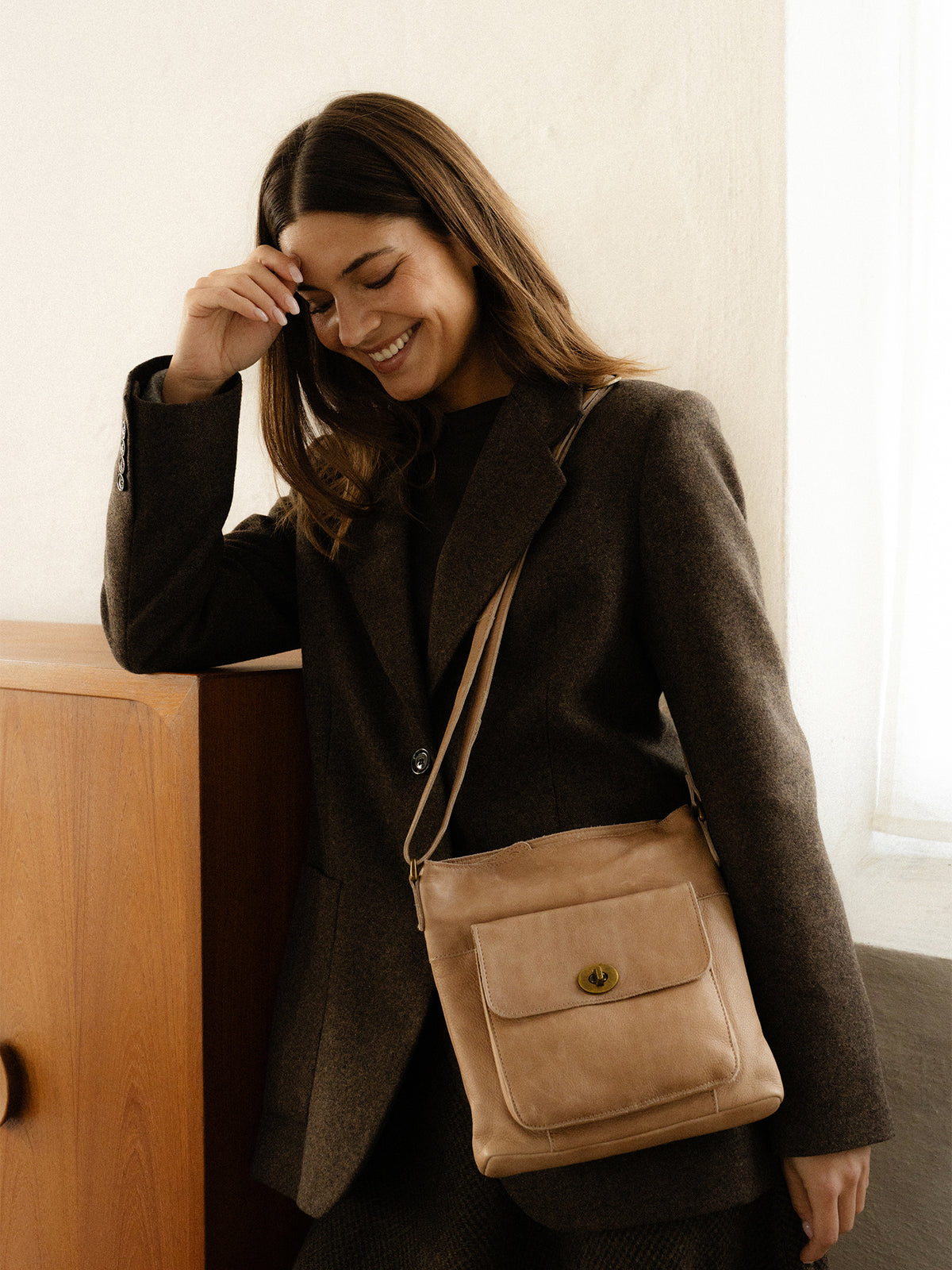 RE:DESIGNED EST 2003 Kay Urban Crossover Taupe