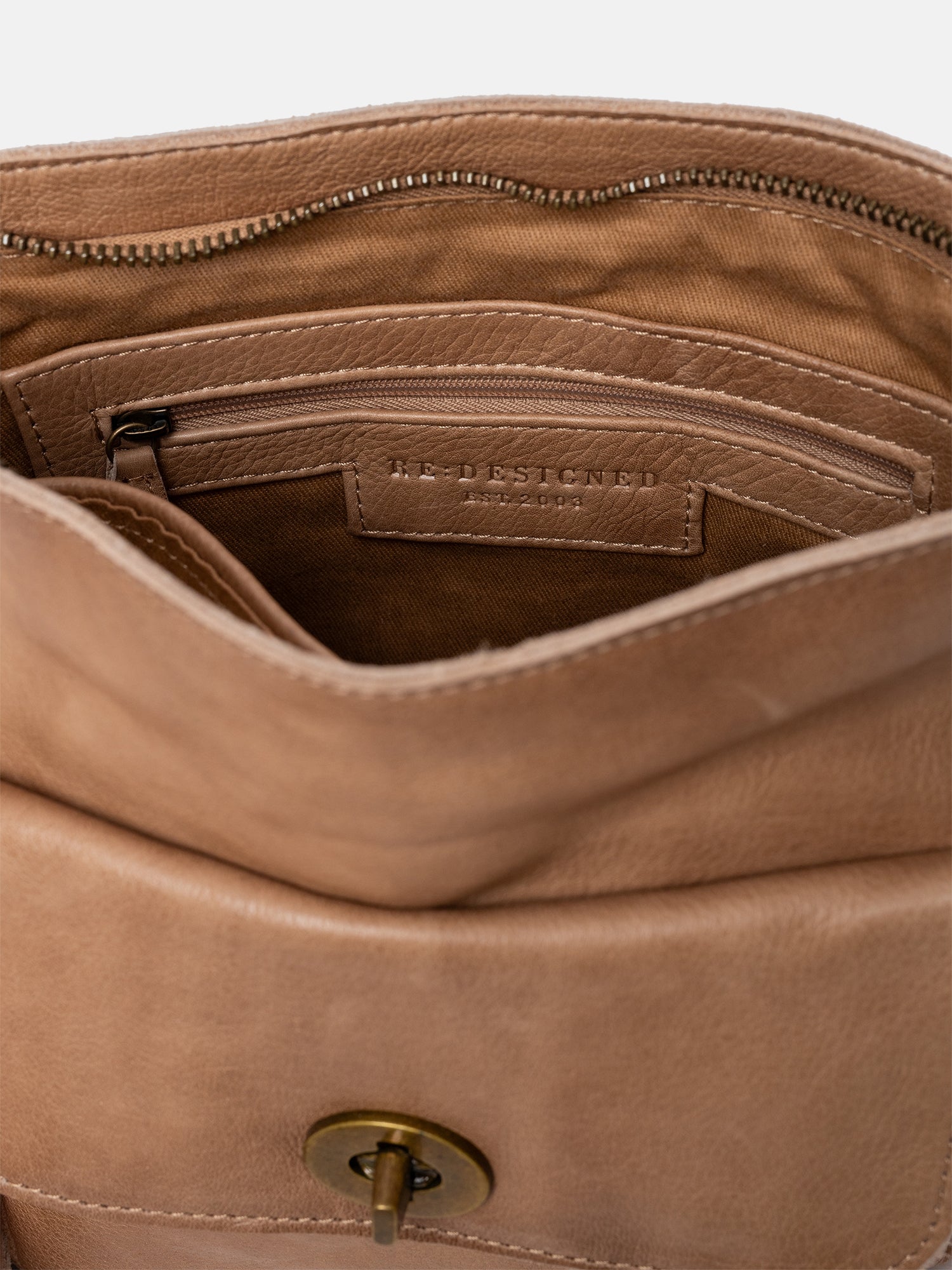 RE:DESIGNED EST 2003 Kay Urban Crossover Taupe