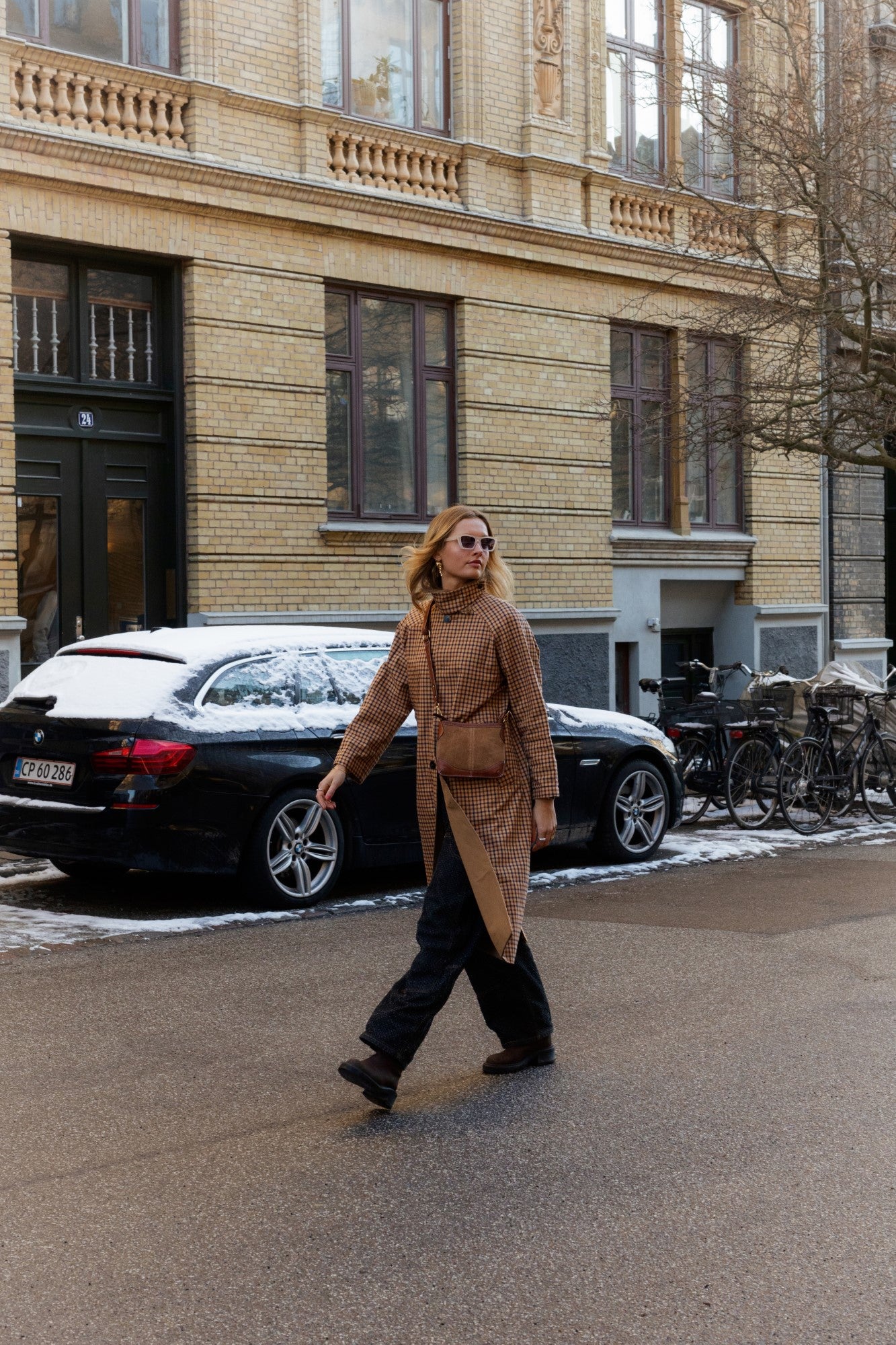 RE:DESIGNED EST 2003 Lucie Small Crossover Walnut