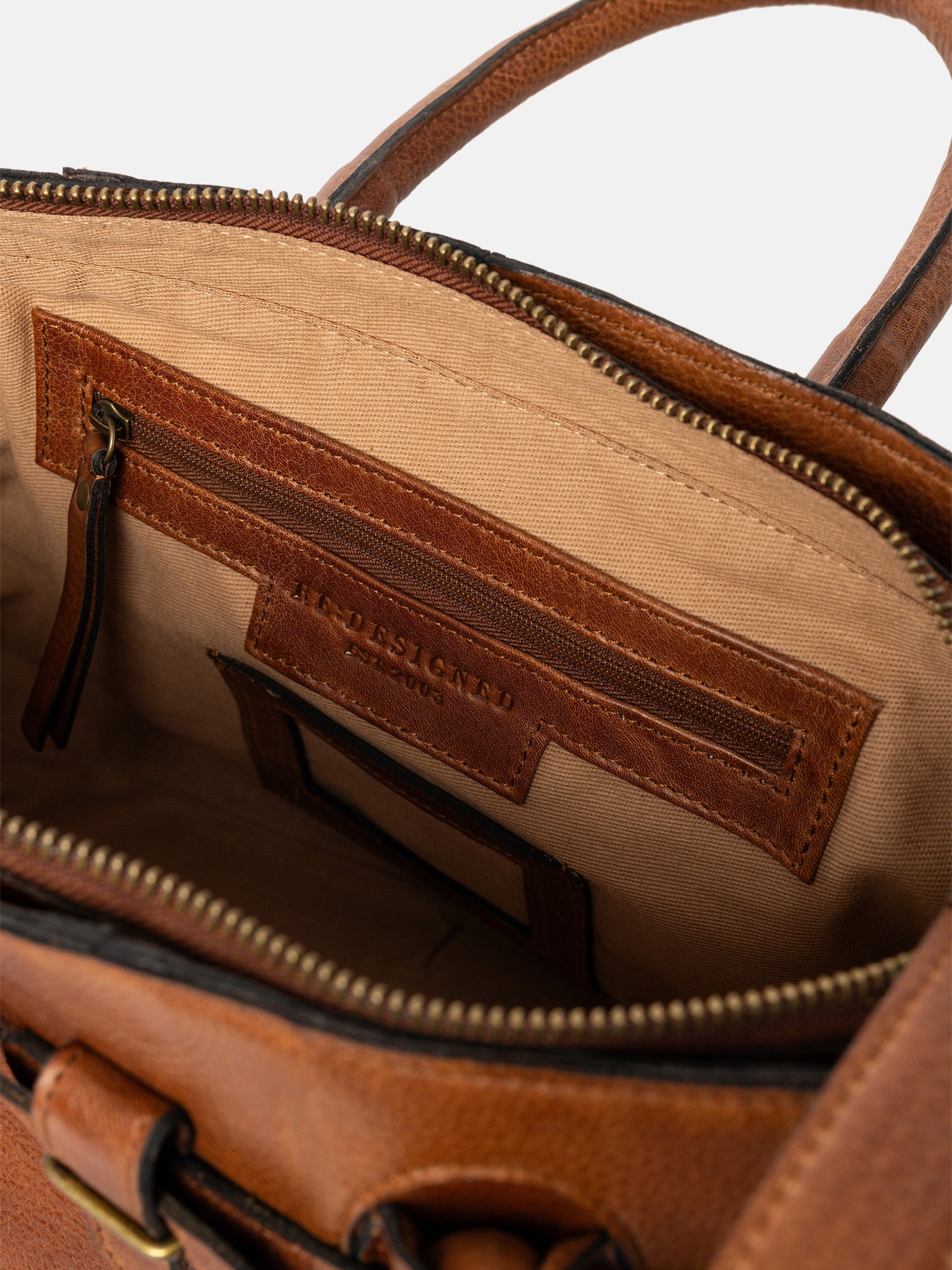 RE:DESIGNED EST 2003 Mada Small Crossover Walnut