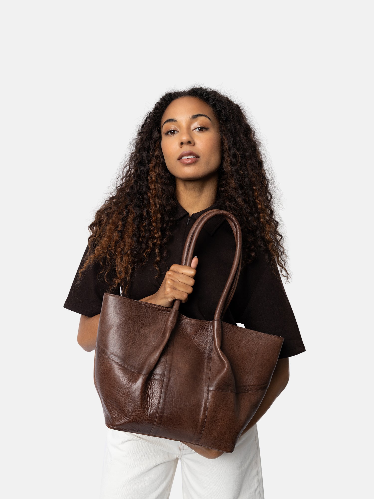 RE:DESIGNED EST 2003 Mane Small Shoulder bag Woodsmoke