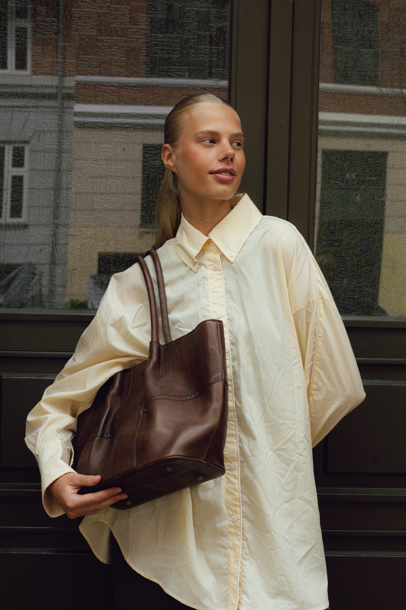 RE:DESIGNED EST 2003 Mane Small Shoulder bag Woodsmoke