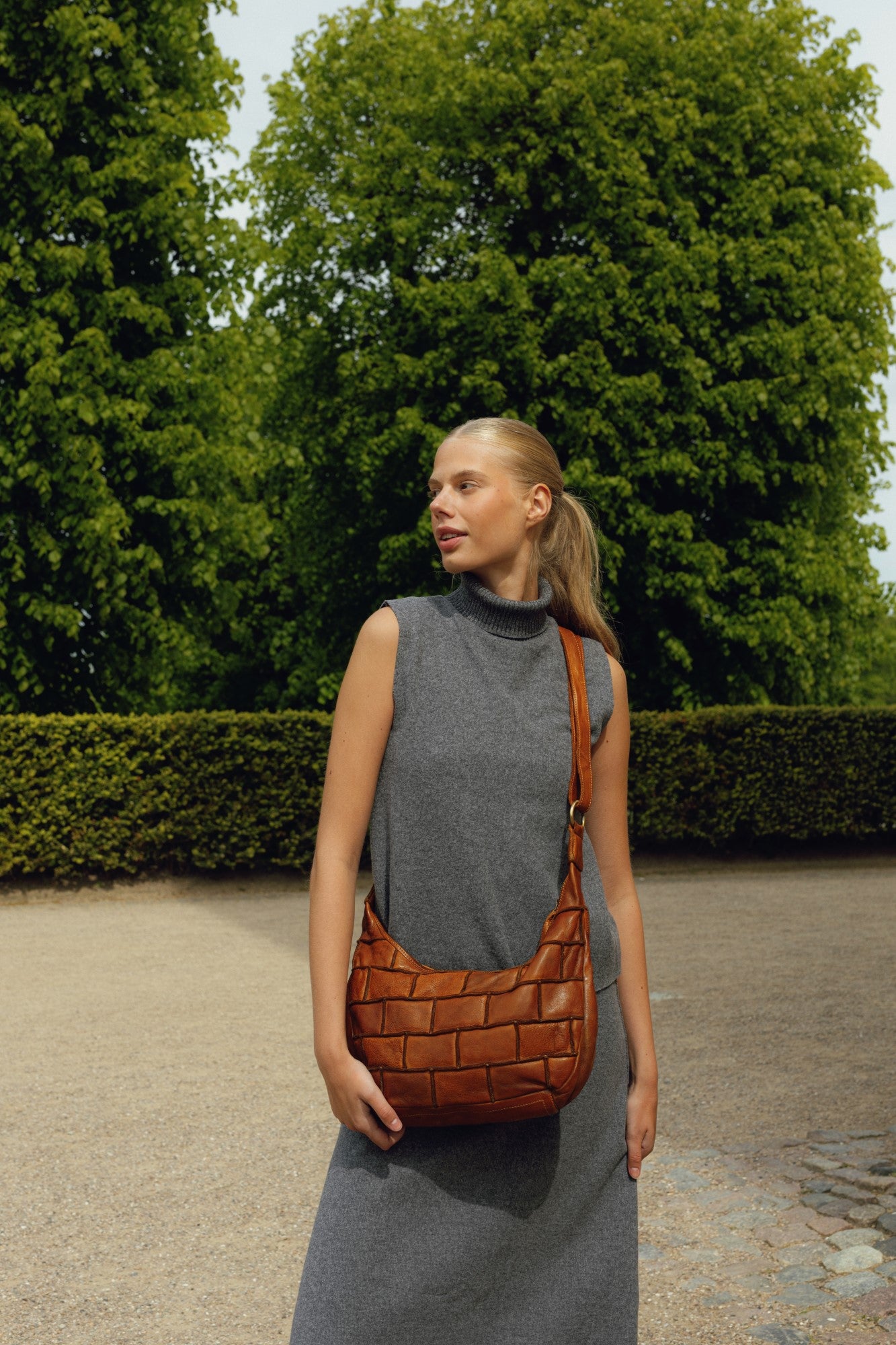 RE:DESIGNED EST 2003 Margo Small Crossover Tan