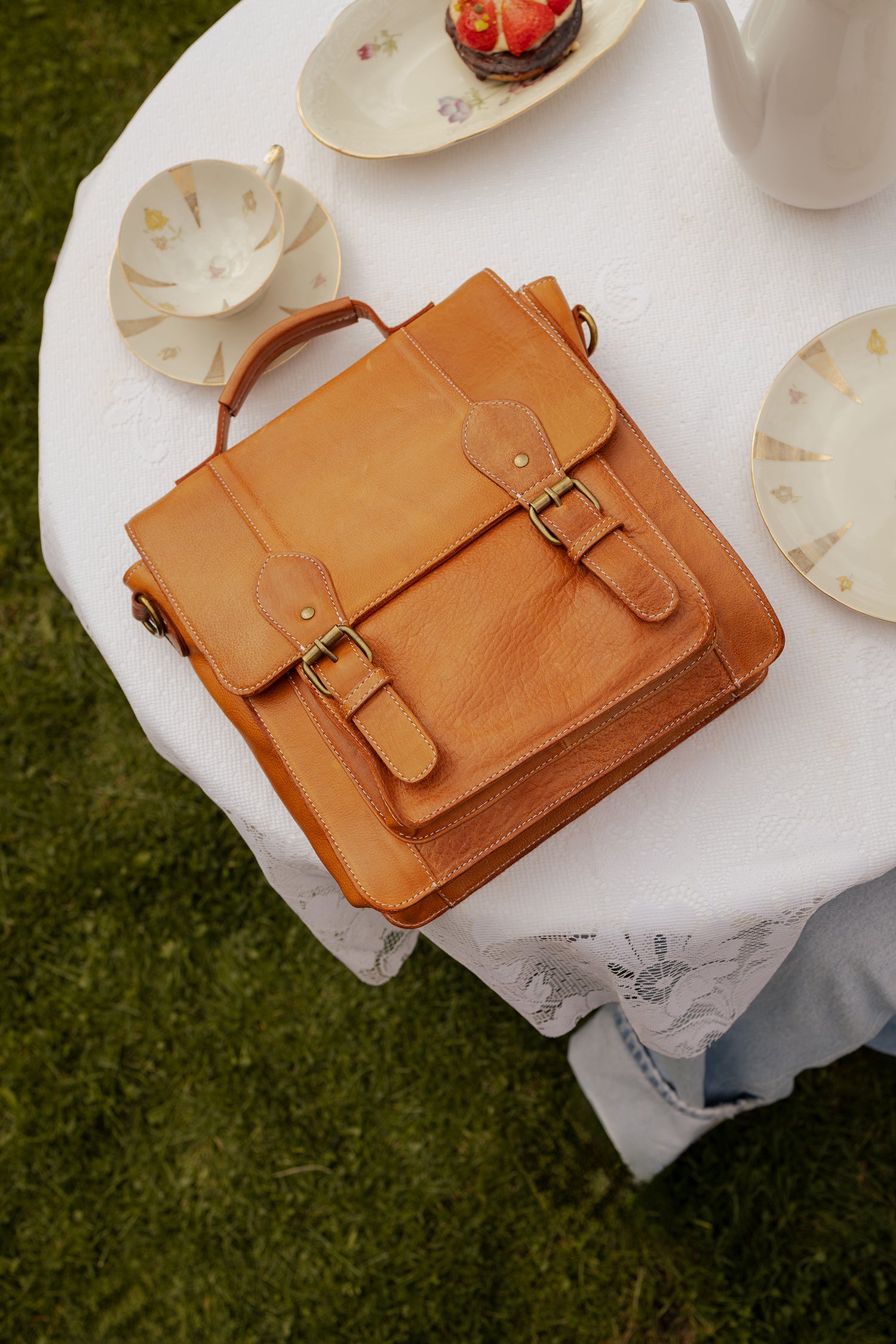 RE:DESIGNED EST 2003 Melia Medium Crossover Burned Tan