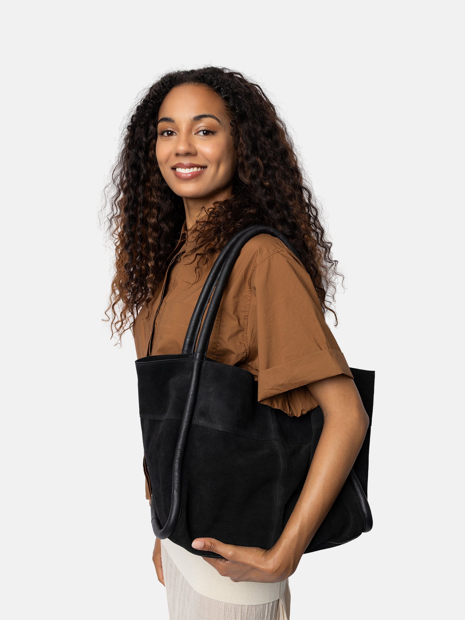 RE:DESIGNED EST 2003 Meno Shoulder bag Black