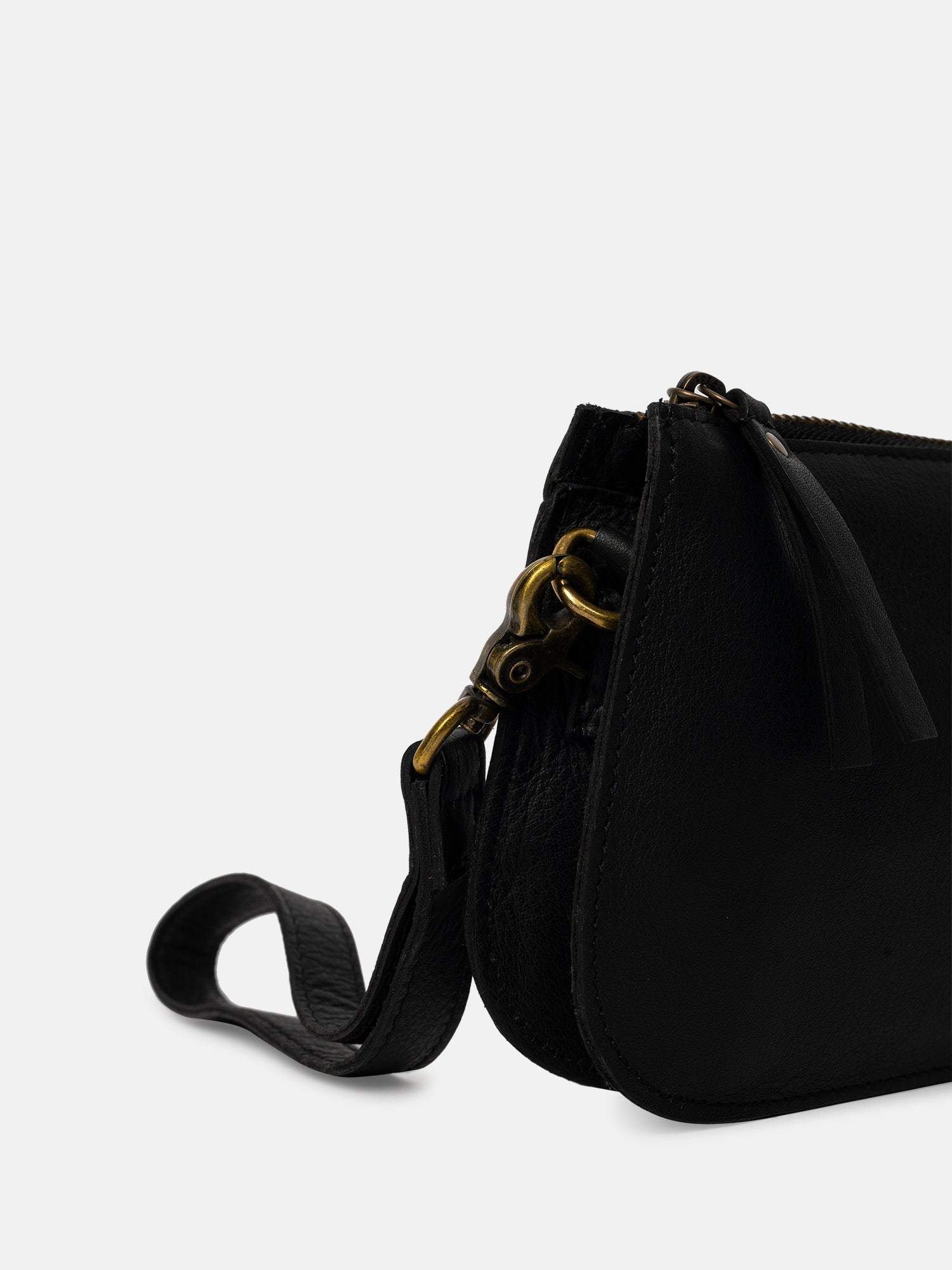 RE:DESIGNED EST 2003 Myn Small Crossover Black