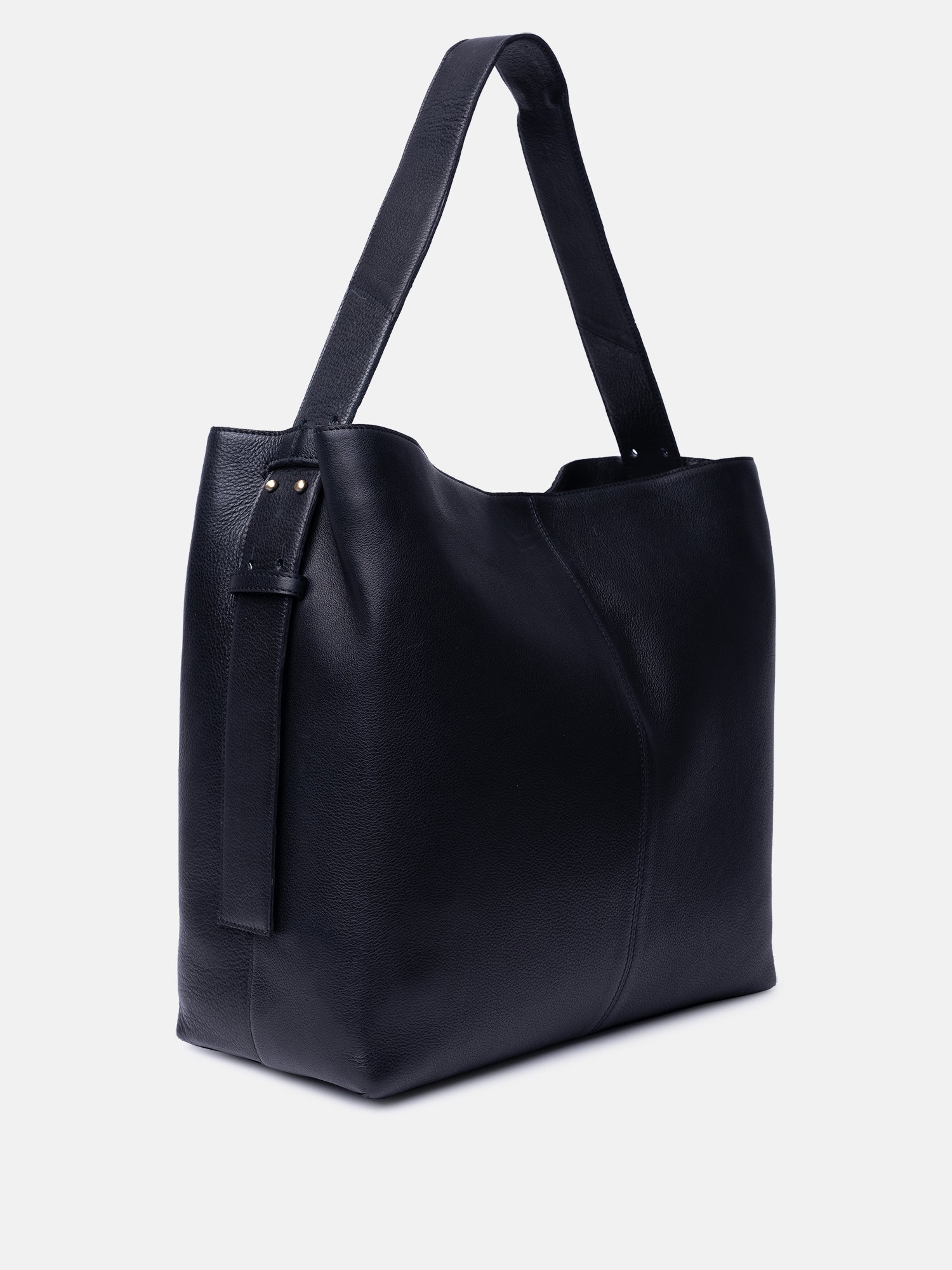 RE:DESIGNED EST 2003 Naya Big Shoulder bag Black