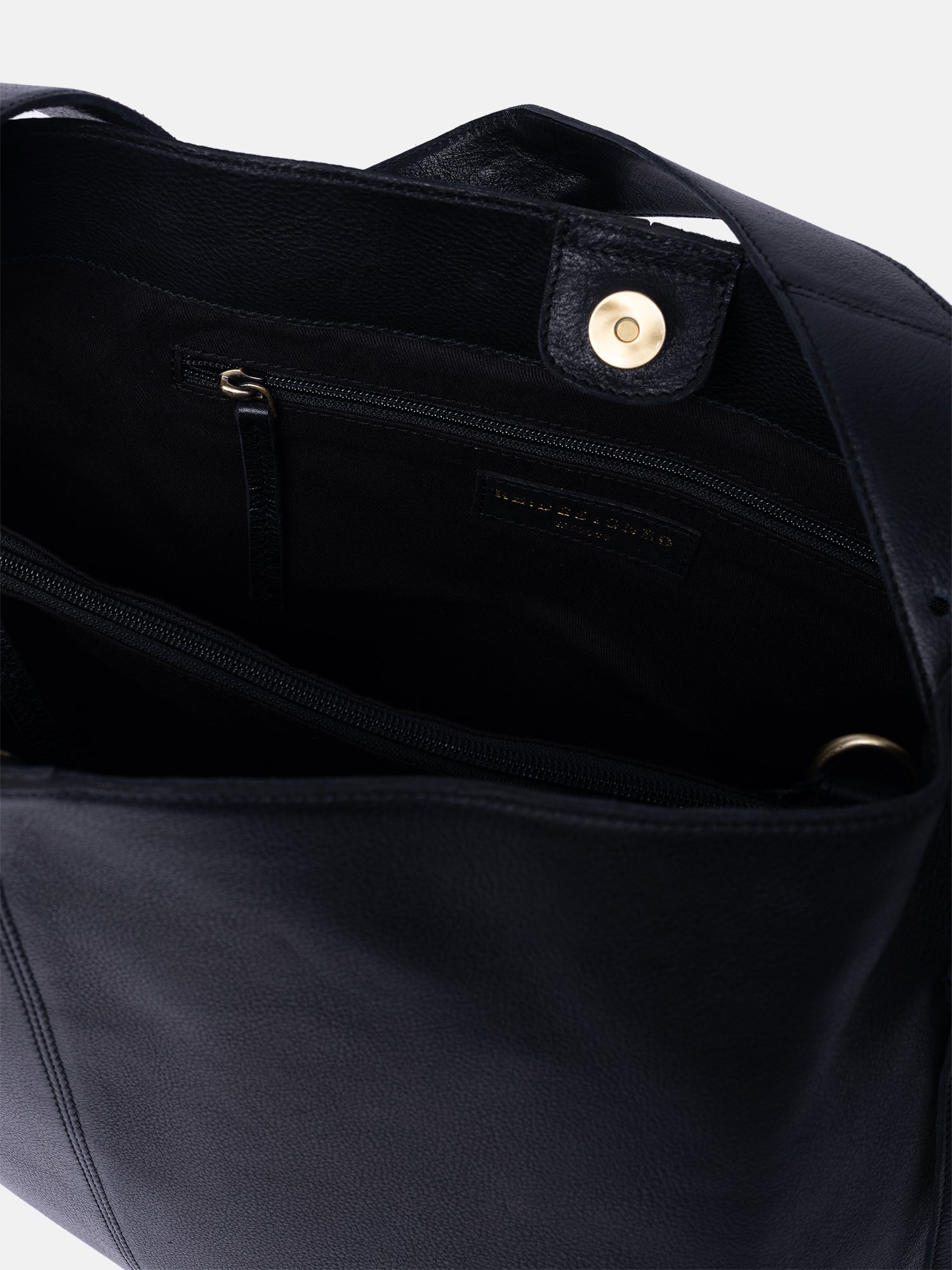RE:DESIGNED EST 2003 Naya Big Shoulder bag Black