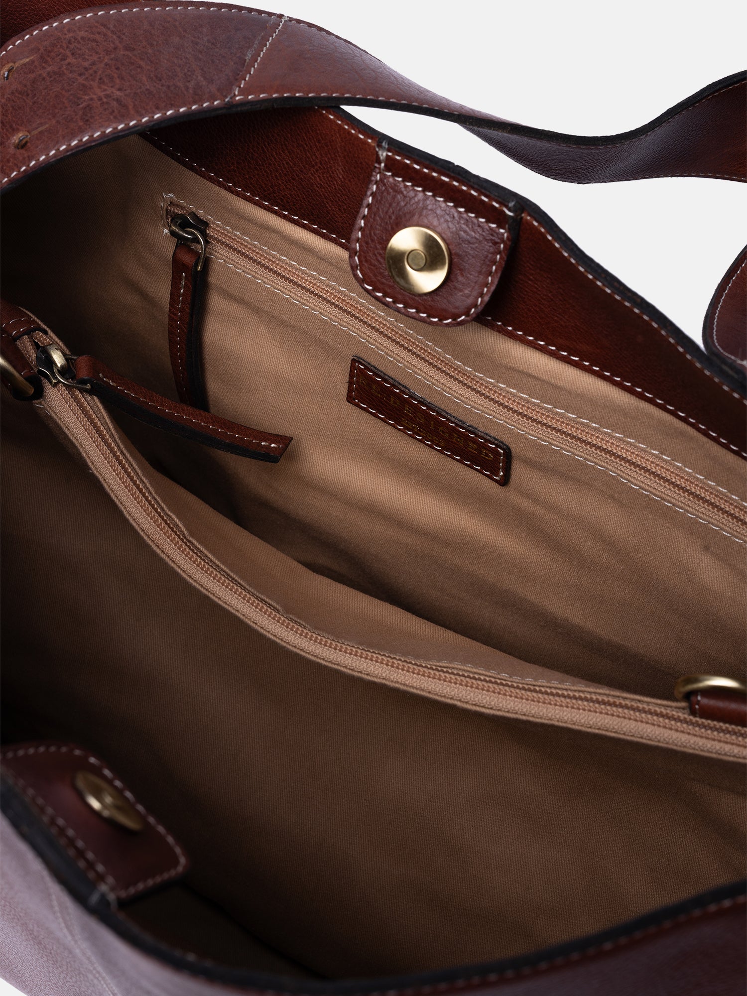 RE:DESIGNED EST 2003 Naya Big Shoulder bag Cognac