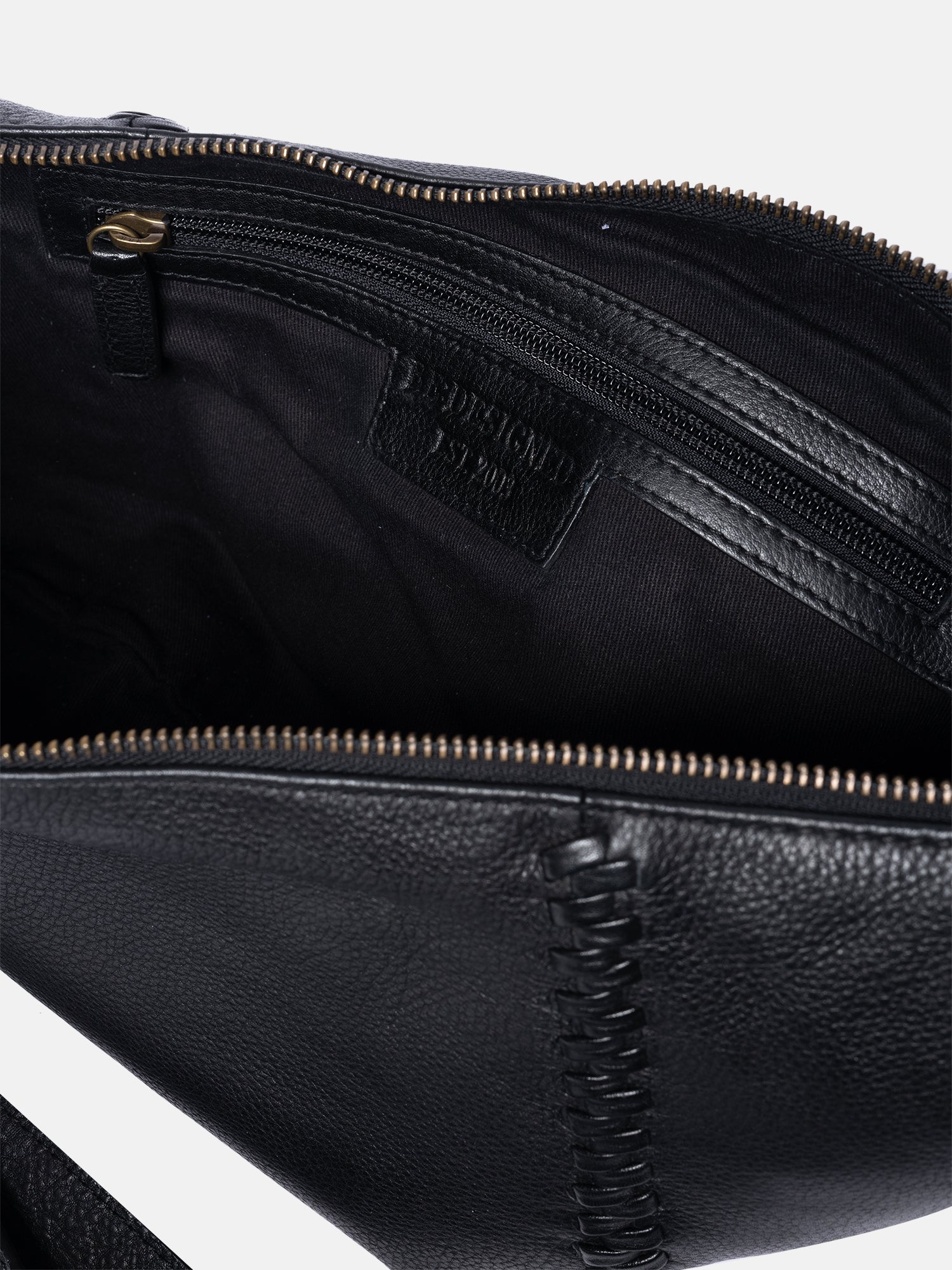 RE:DESIGNED EST 2003 Niam Big Crossover Black