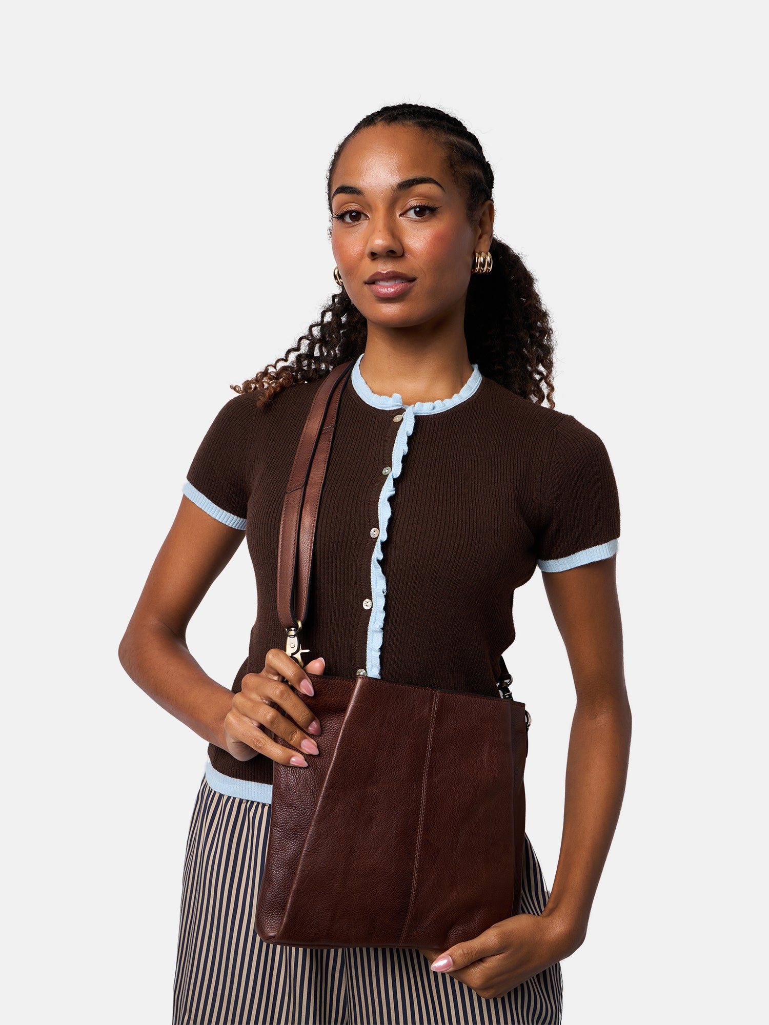 RE:DESIGNED EST 2003 Nisa Medium Crossover Woodsmoke