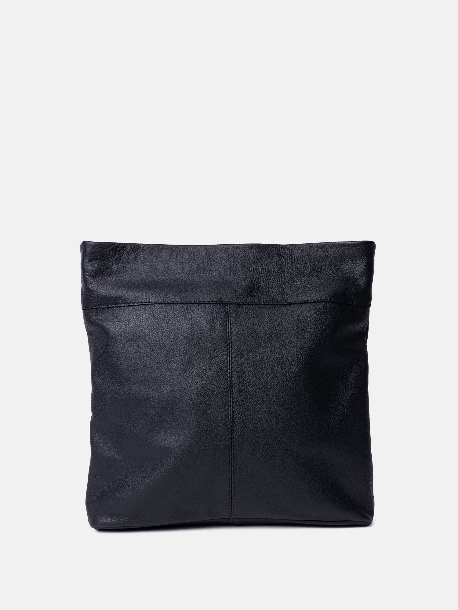 RE:DESIGNED EST 2003 Olea Small Crossover Black