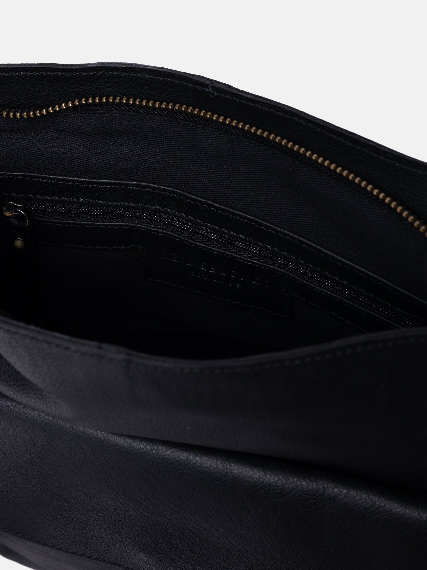 RE:DESIGNED EST 2003 Sara Big Crossover Black