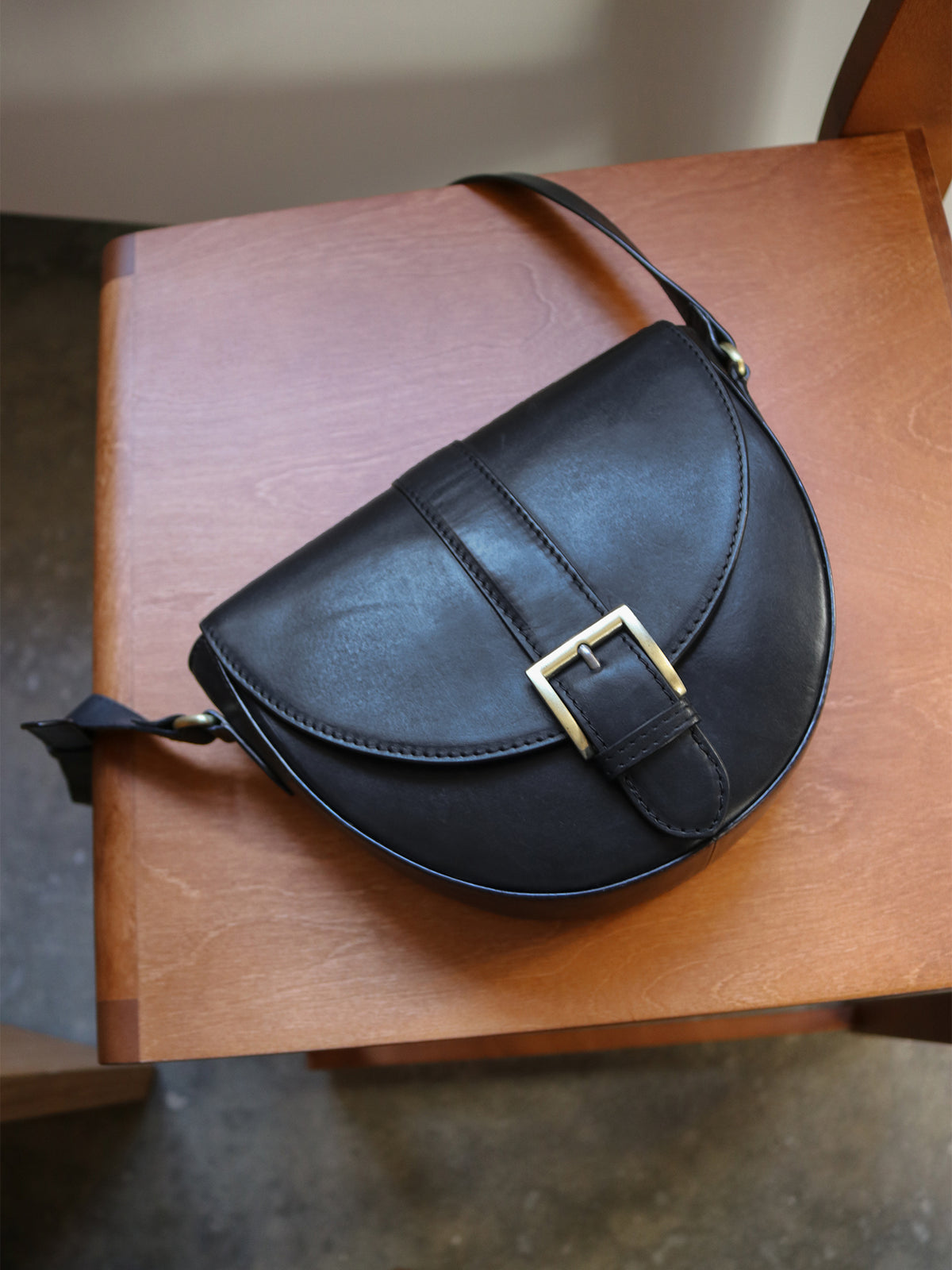 RE:DESIGNED EST 2003 Usi Crossover Black