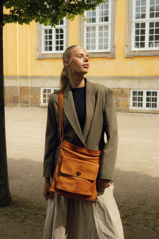 RE:DESIGNED EST 2003 1656 Urban Crossover Burned Tan