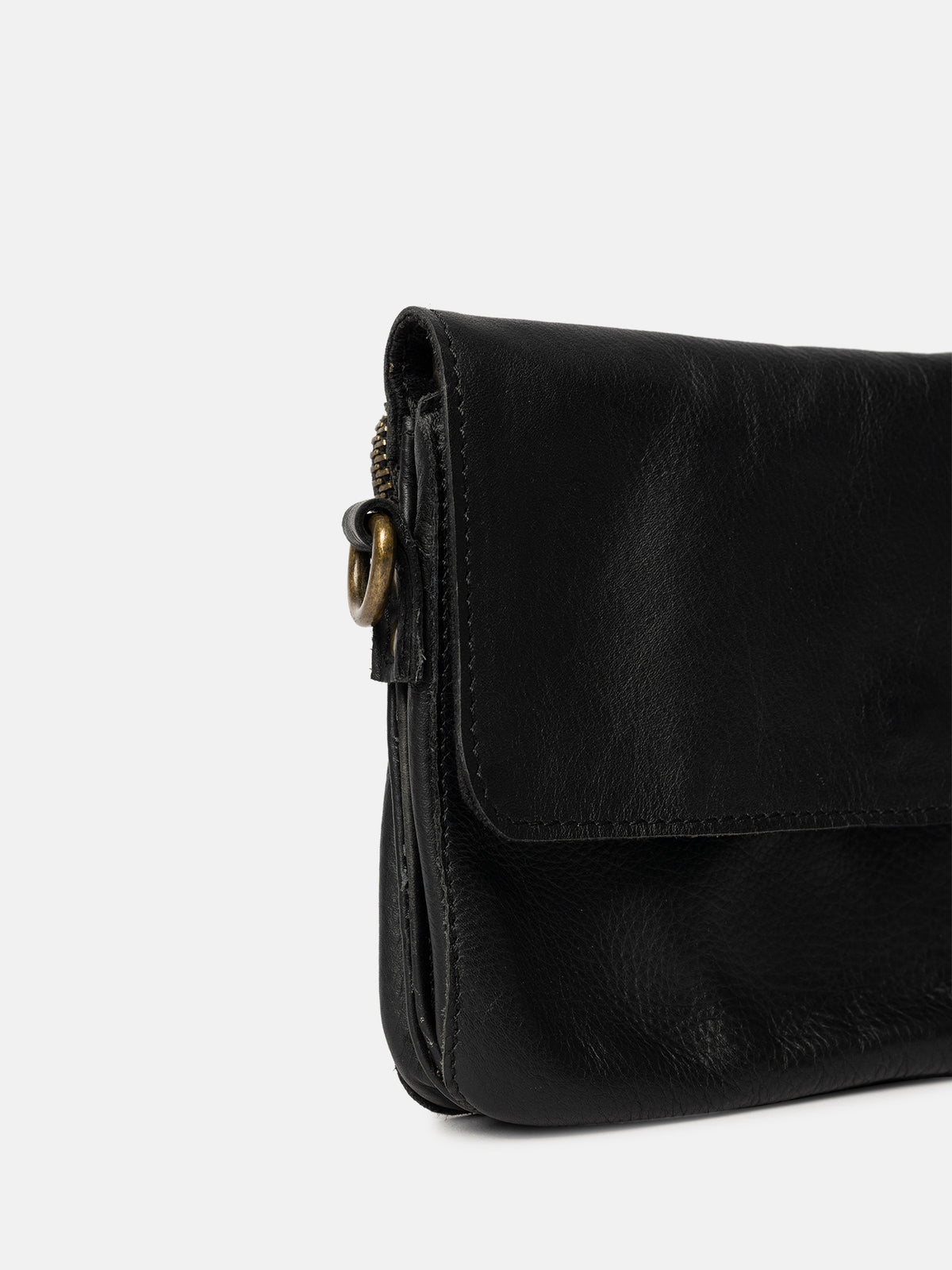 RE:DESIGNED EST 2003 Acile Urban Clutch Black