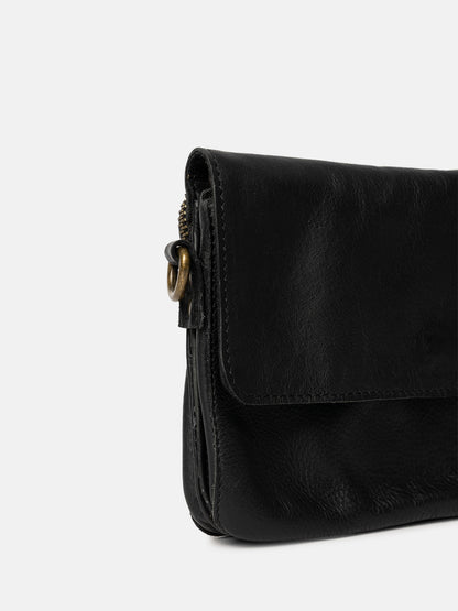RE:DESIGNED EST 2003 Acile Urban Clutch Black