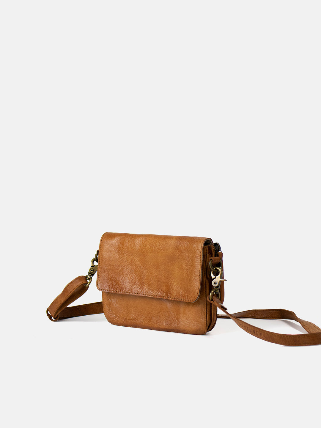 RE:DESIGNED EST 2003 Acile Urban Clutch Walnut