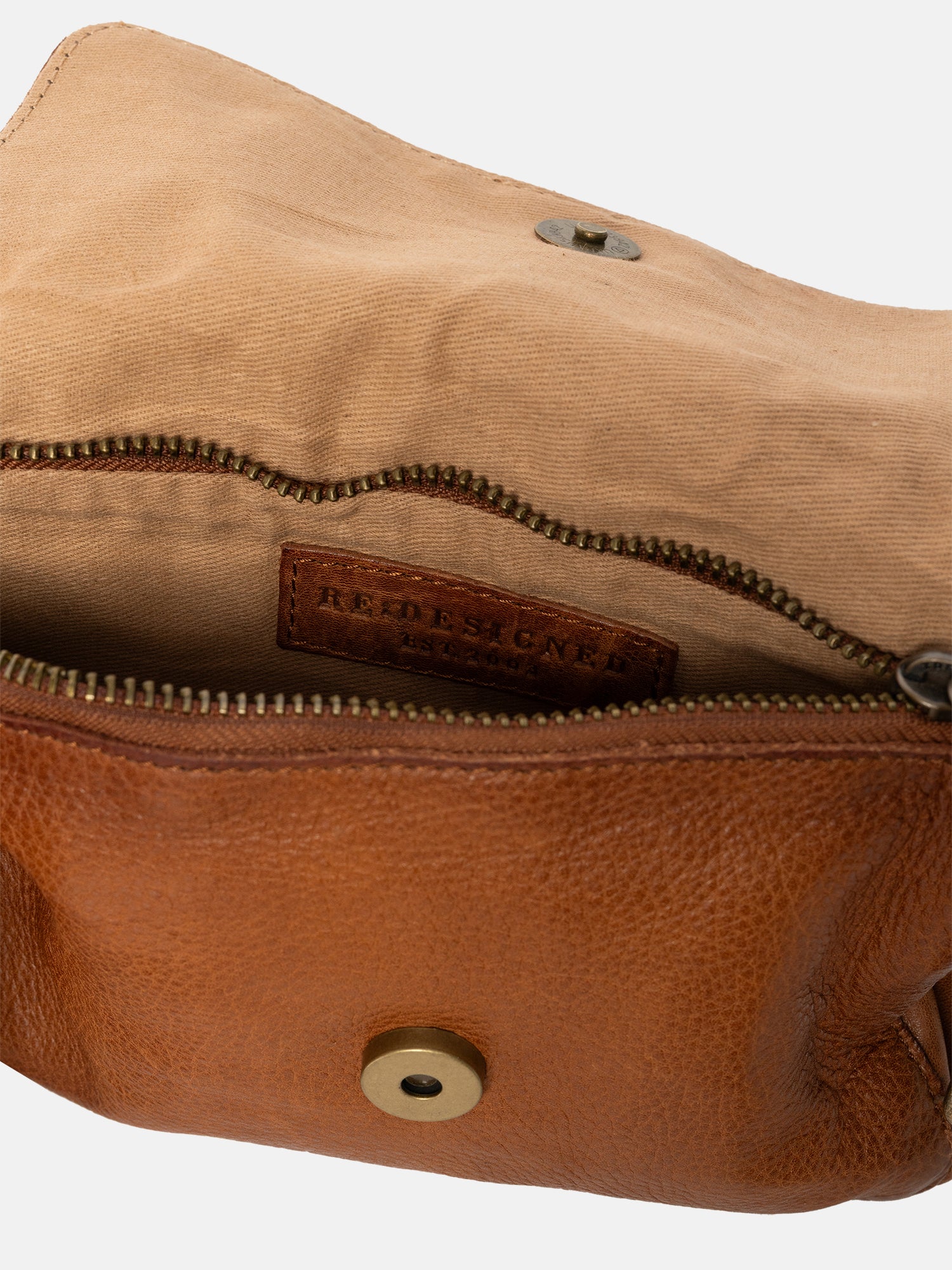 RE:DESIGNED EST 2003 Acile Urban Clutch Walnut
