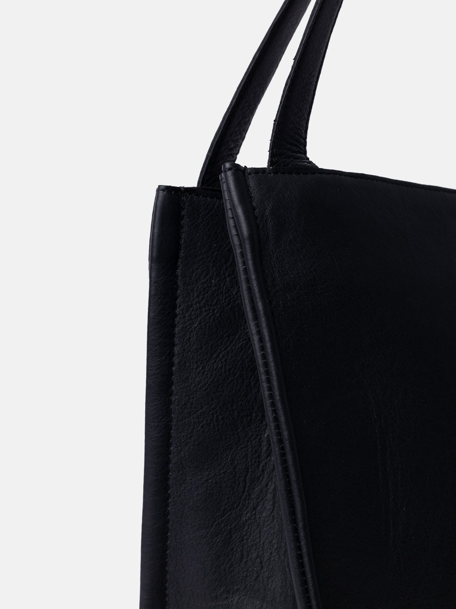 RE:DESIGNED EST 2003 Aro Small Shoulder bag Black