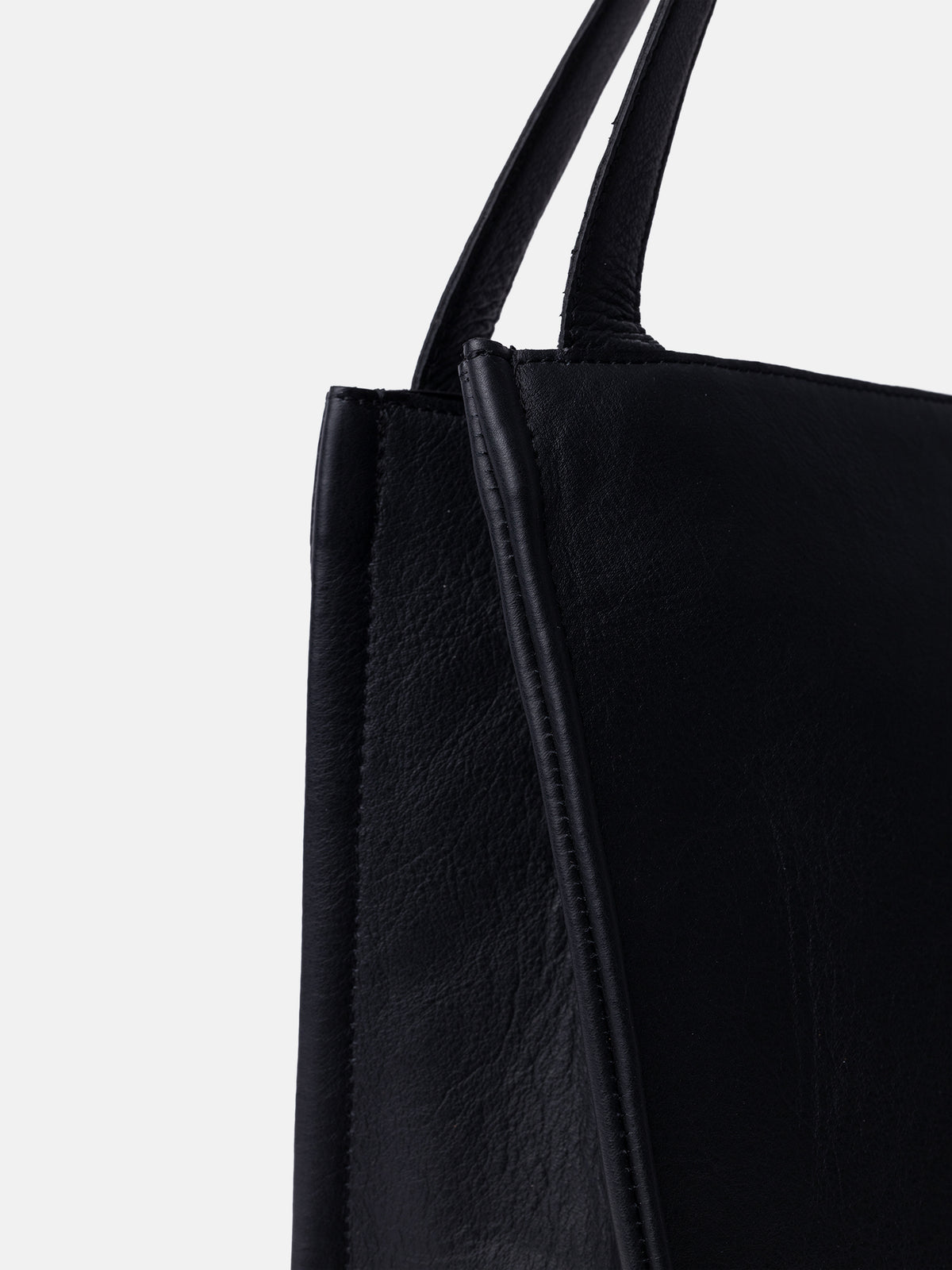 RE:DESIGNED EST 2003 Aro Small Shoulder bag Black