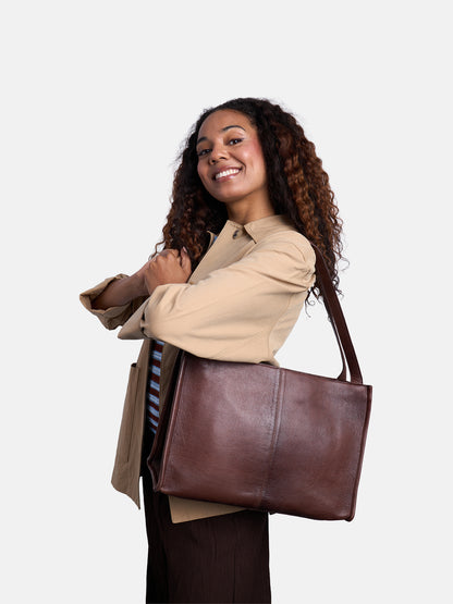 RE:DESIGNED EST 2003 Aro Small Shoulder bag Woodsmoke
