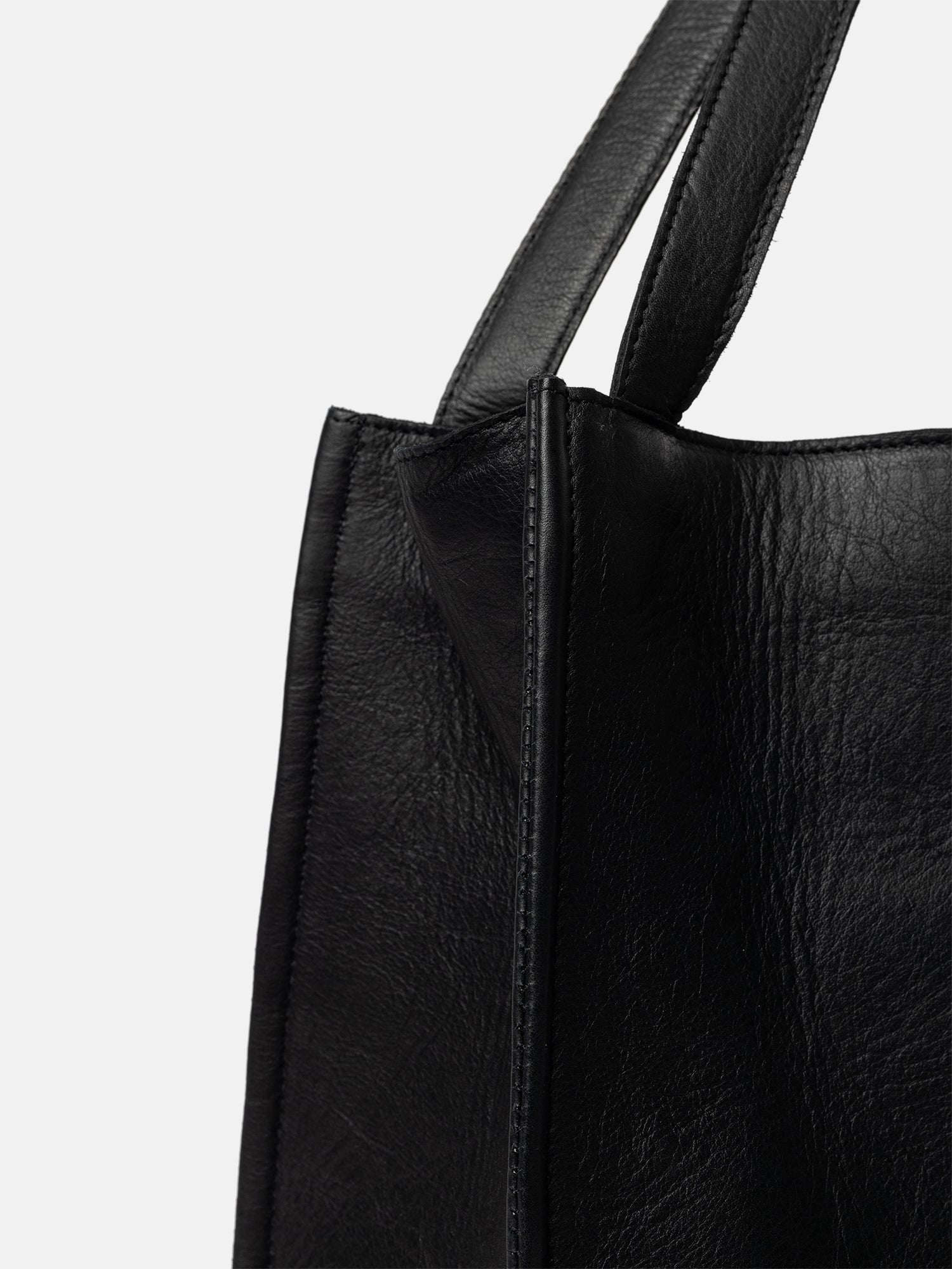 RE:DESIGNED EST 2003 Aro Urban Shoulder bag Black