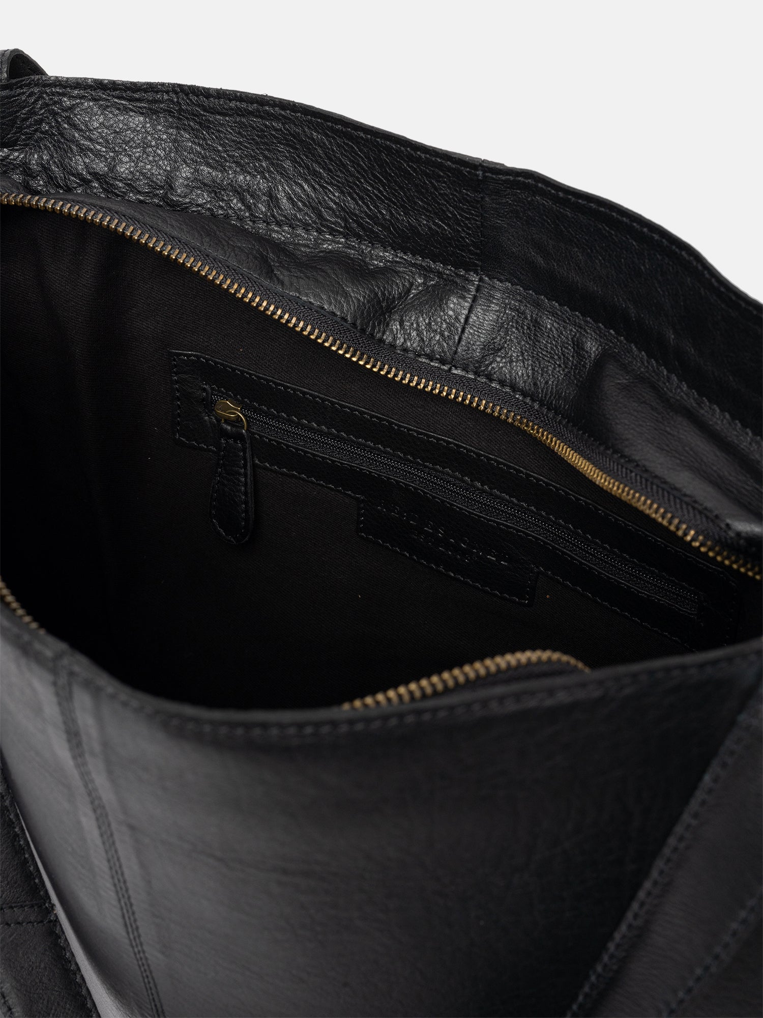RE:DESIGNED EST 2003 Aro Urban Shoulder bag Black
