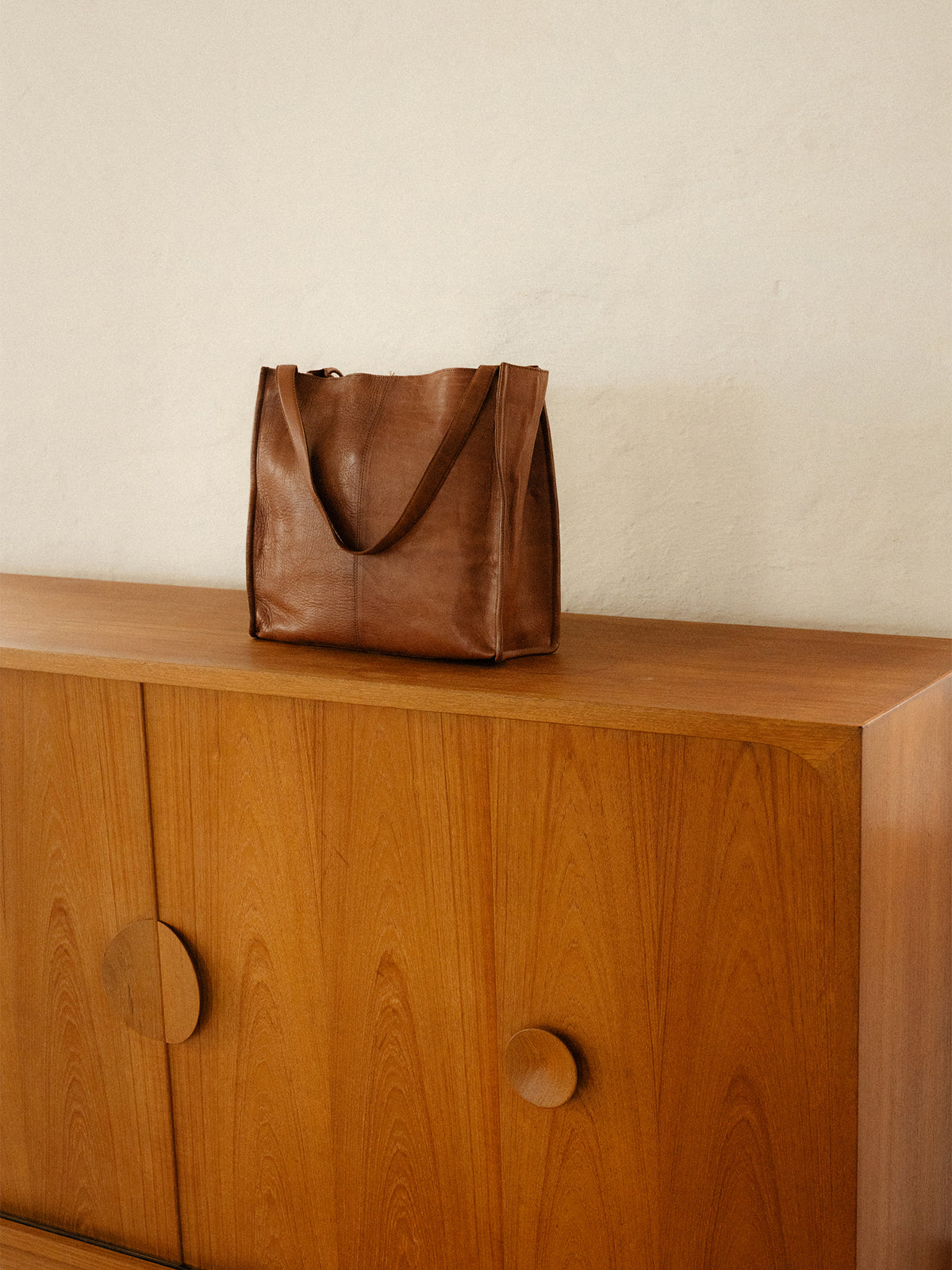 RE:DESIGNED EST 2003 Aro Urban Shoulder bag Walnut