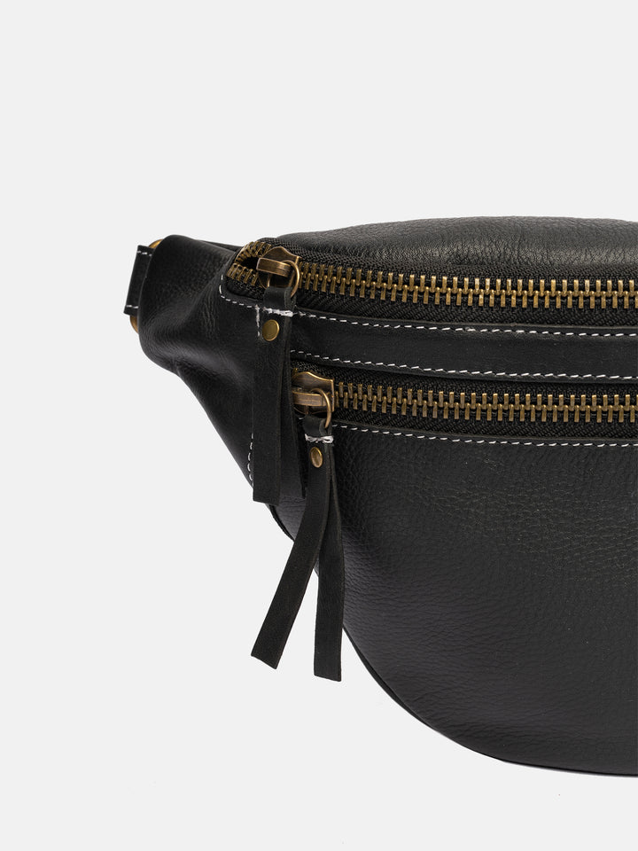 RE:DESIGNED EST 2003 Ellie Bumbag Black