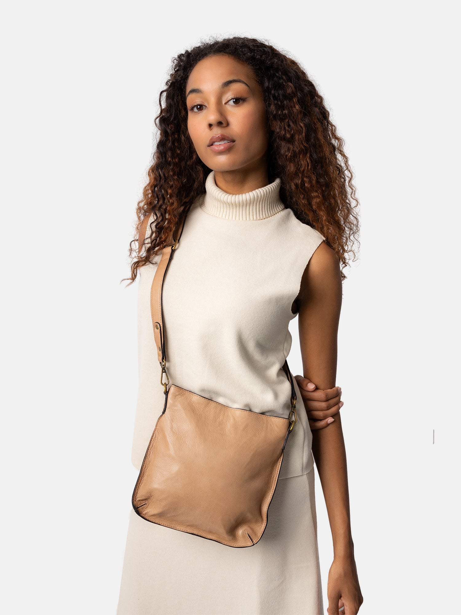 RE:DESIGNED EST 2003 Fillis Medium Crossover Taupe