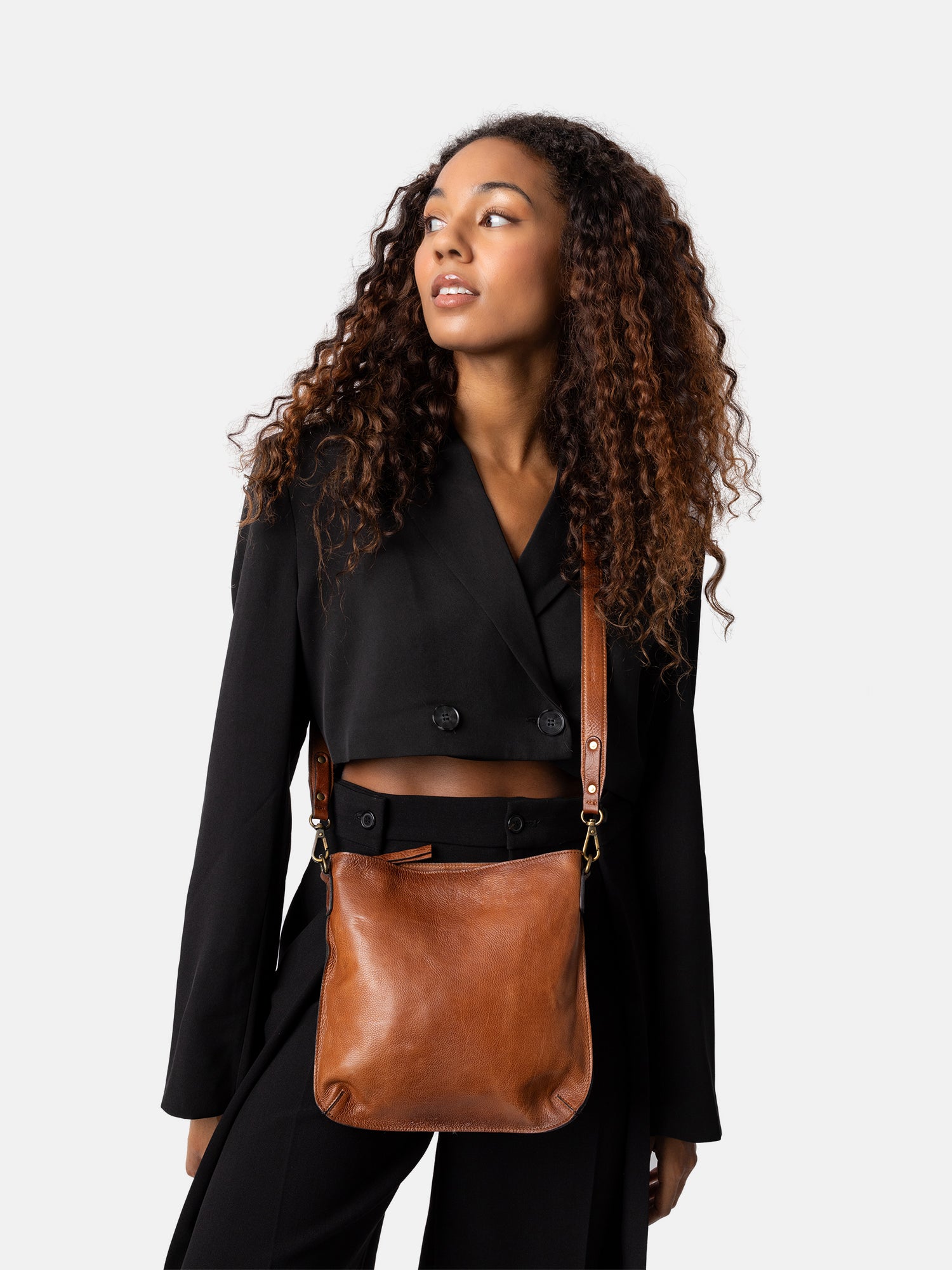 RE:DESIGNED EST 2003 Fillis Medium Crossover Walnut/Brass