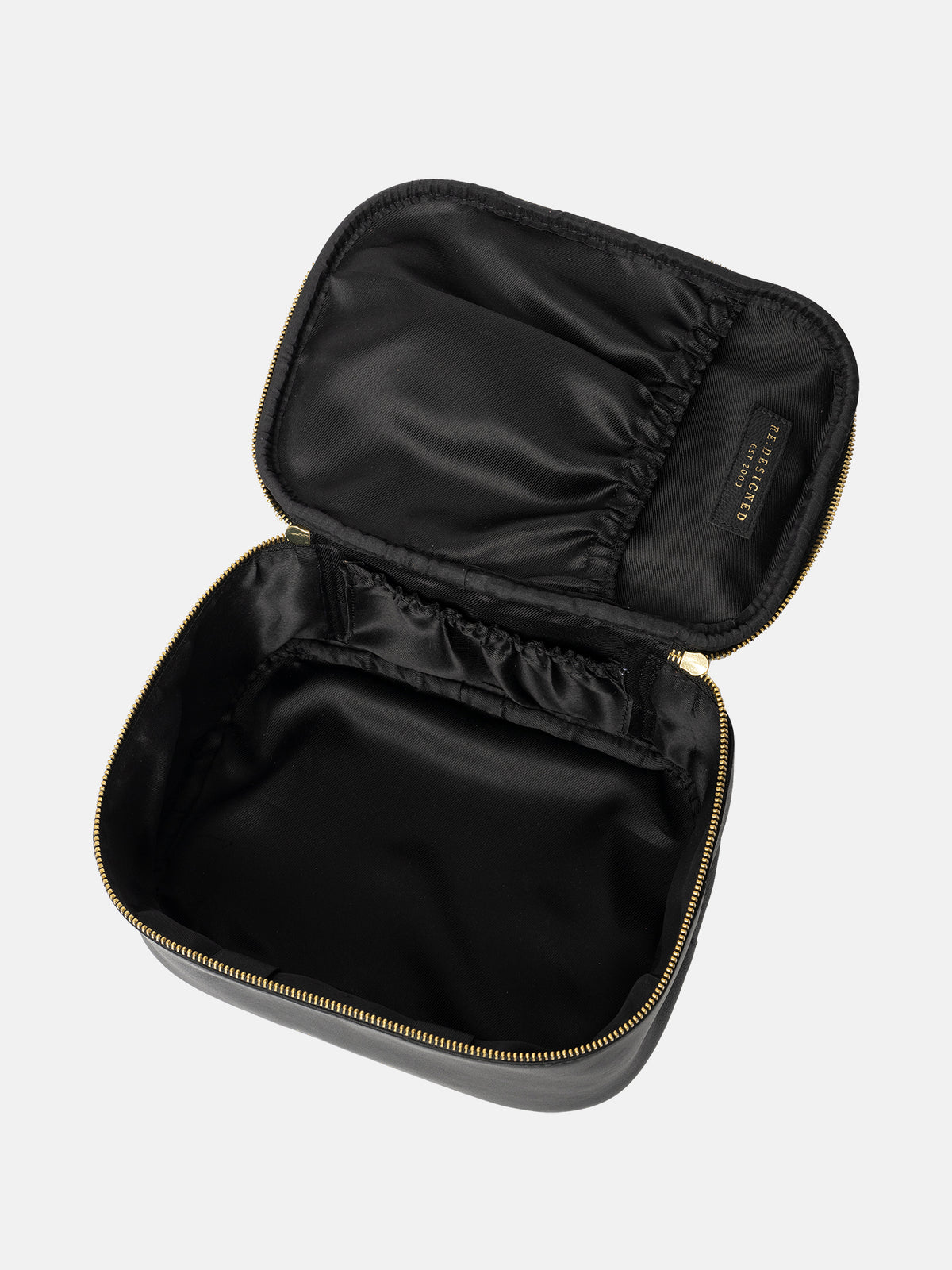 RE:DESIGNED EST 2003 Helga Big Toiletry Bag Black