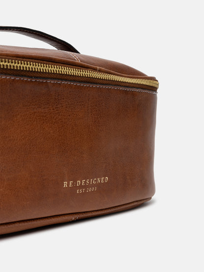 RE:DESIGNED EST 2003 Helga Big Toiletry Bag Walnut