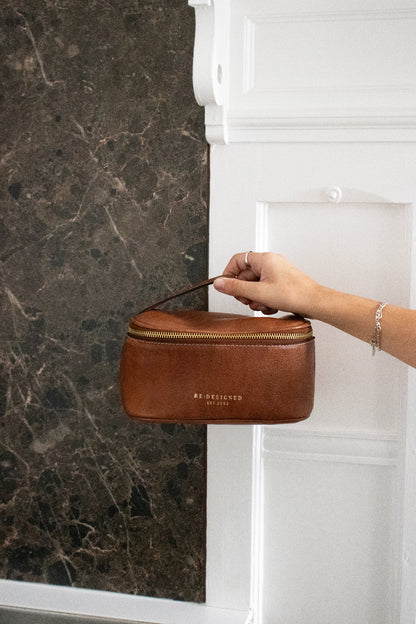 RE:DESIGNED EST 2003 Helga Small Toilet Bag Walnut