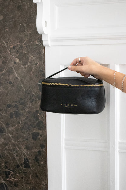 RE:DESIGNED EST 2003 Helga Small Toiletry Bag Black