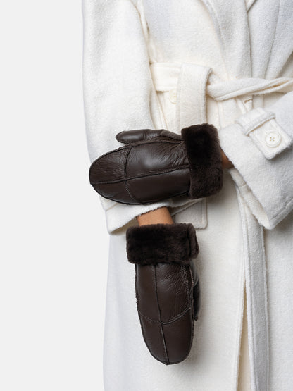 RE:DESIGNED EST 2003 Henny Mittens Dark Brown