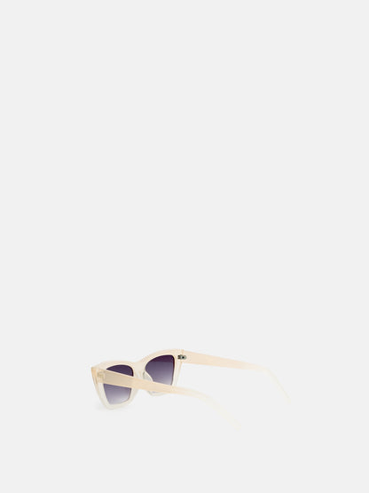 RE:DESIGNED EST 2003 Jada Sunglass Off White