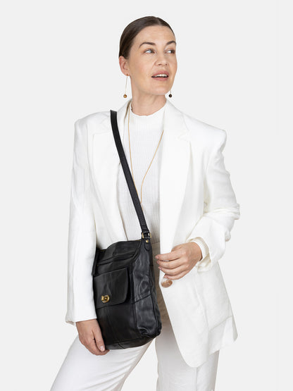 RE:DESIGNED EST 2003 Leknes Urban Crossover Black