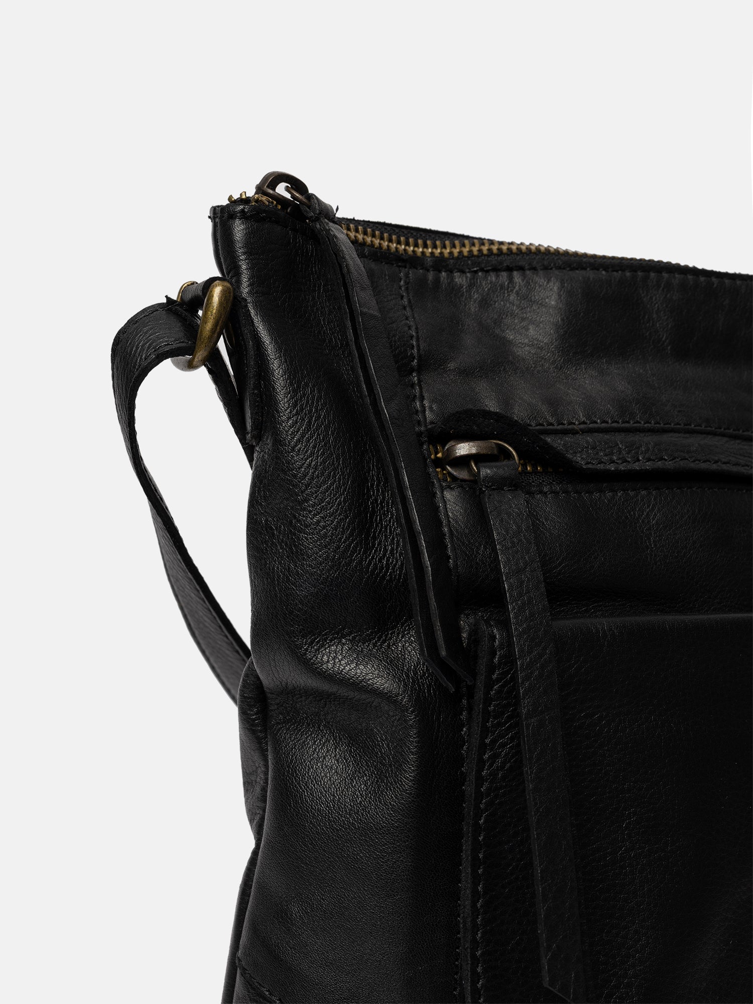 RE:DESIGNED EST 2003 Leknes Urban Crossover Black