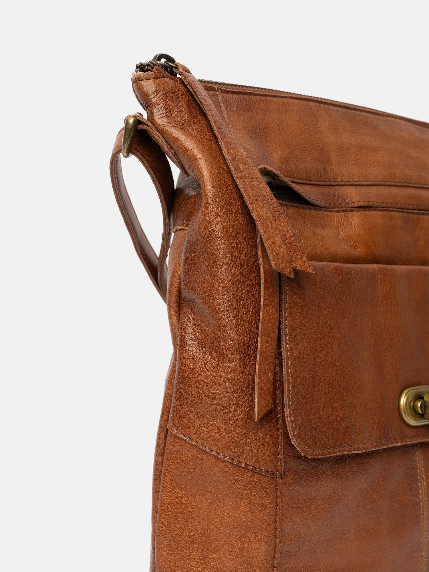 RE:DESIGNED EST 2003 Leknes Urban Crossover Walnut