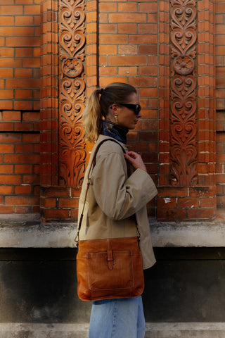 RE:DESIGNED EST 2003 Lilia Big Crossover Burned Tan