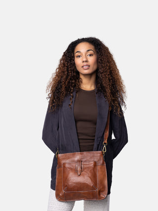 RE:DESIGNED EST 2003 Lilia Big Crossover Walnut