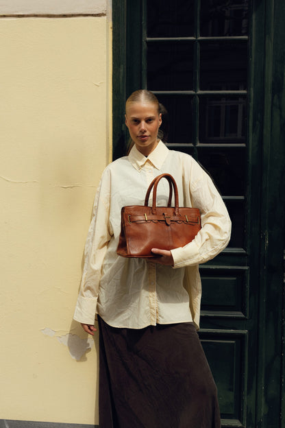 RE:DESIGNED EST 2003 Mada Small Crossover Walnut